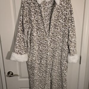 Leopard Print Fleece Robe